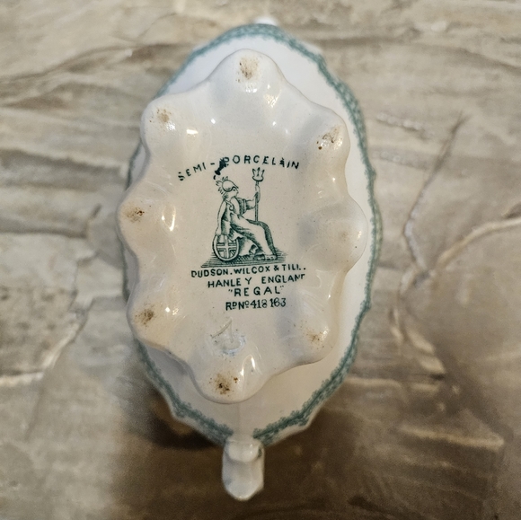 Hanley Regal by Dudson, Wilcox & Till Teal floral pattern Gravy Boat - Picture 3 of 4